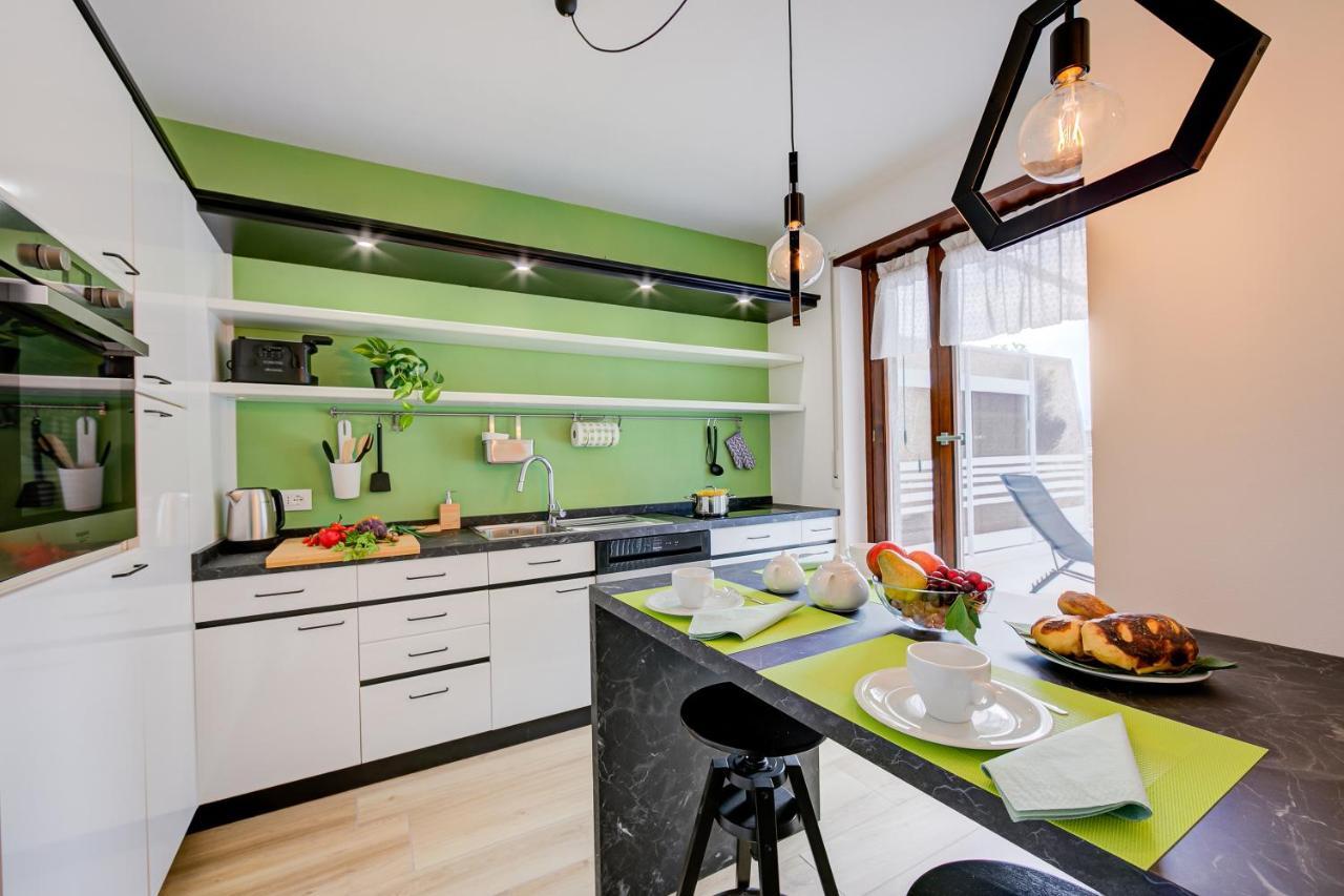Balcone Sui Tigli Few Min From The Lake - Happy Rentals Riva del Garda Exterior foto
